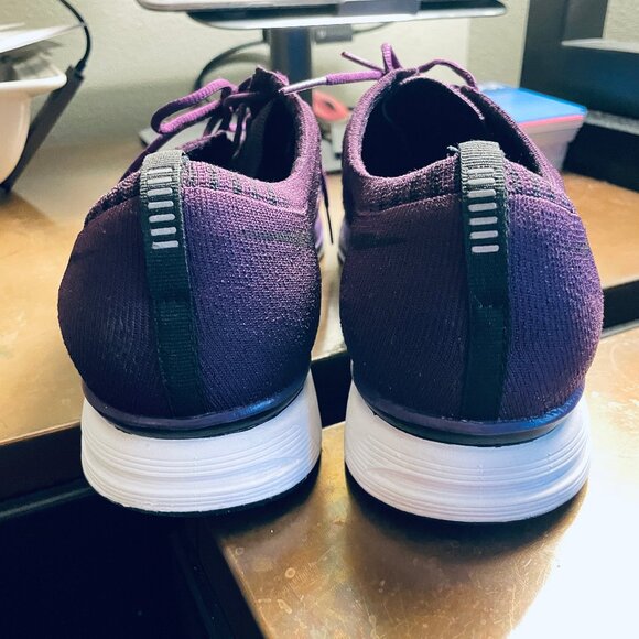 Nike FLyknit Trainer Racer Mens 11.5 US 45.5 EUR Night Purple - Picture 3 of 13